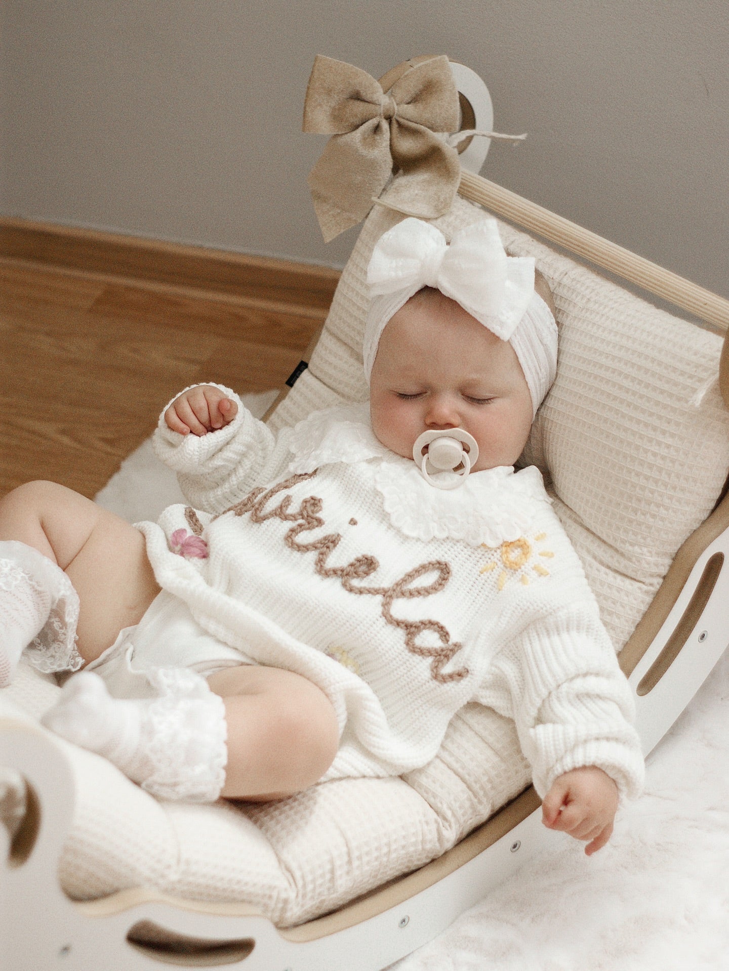 Personalized Baby Name Sweater – Hand Embroidered Knit Outfit, Newborn Gift, Baby Shower Gift